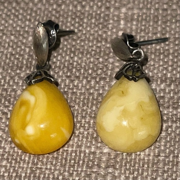 925 Sterling Silver Earrings - Picture 3 of 8